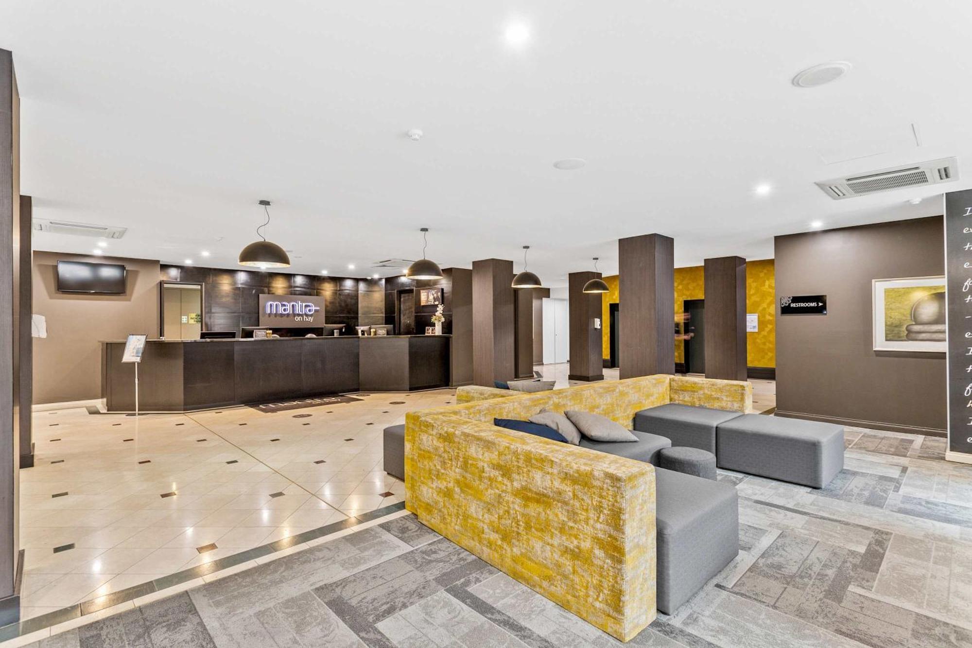 Stylish 2-bedroom In The Heart Of Pangsapuri Perth