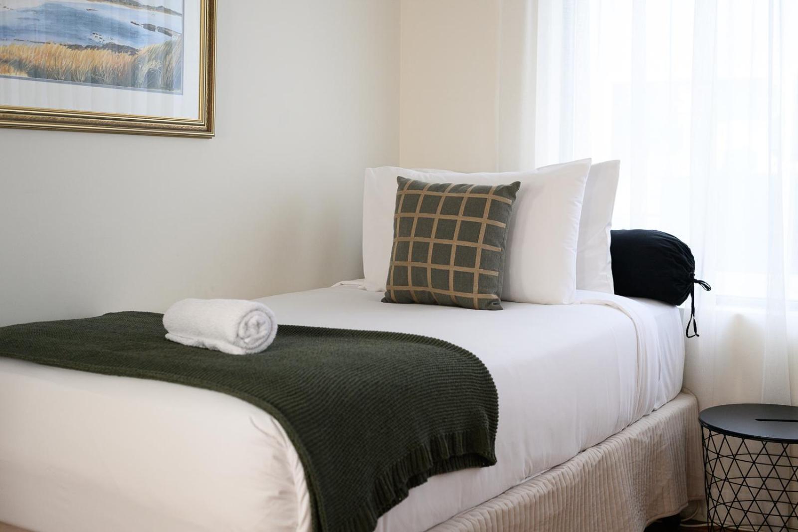 10 Tranquil Charm West 2br Parking Apartment Perth