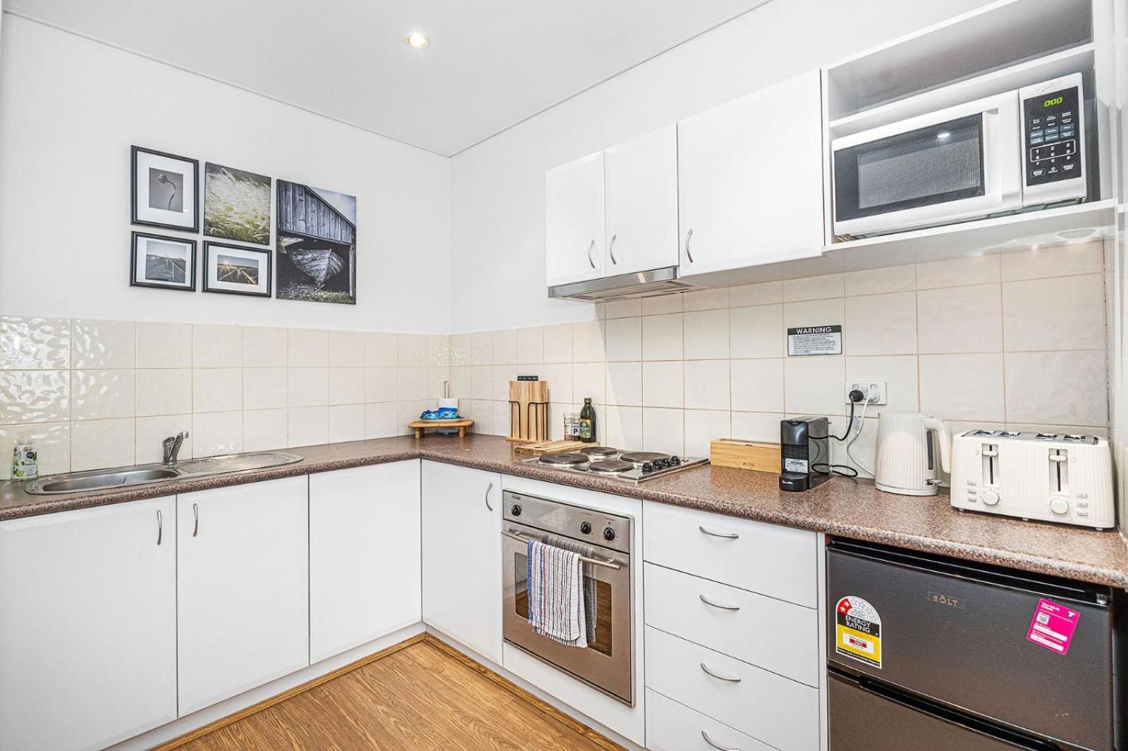 Newly Renovated 1bdr In The Cbd Perth