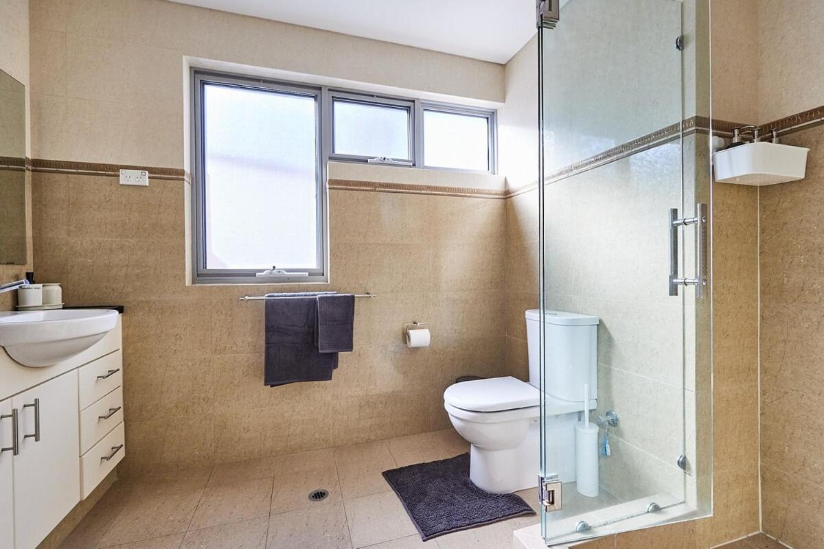 4 Bed 4 Bath In Scarborough *