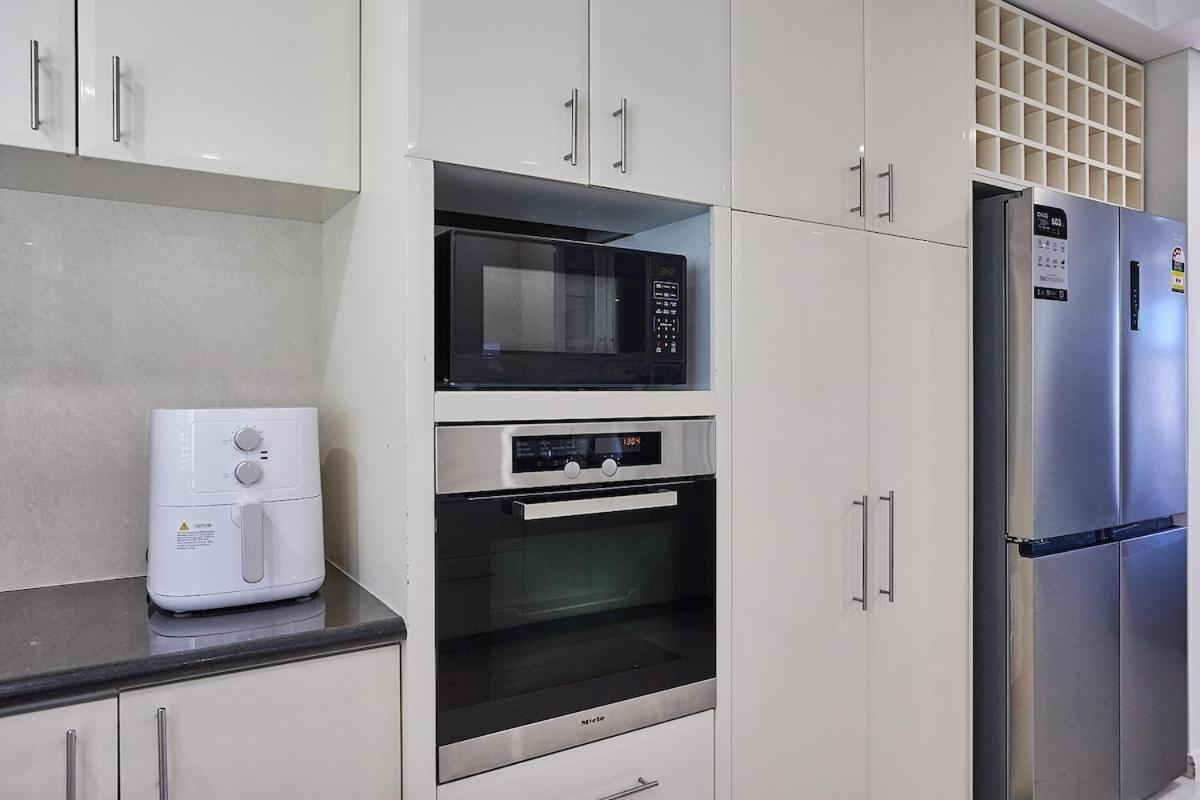Bahay bakasyunan 4 Bed 4 Bath In Scarborough Perth