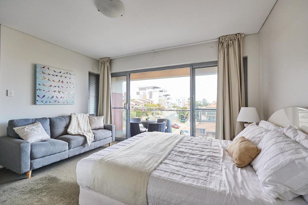 4 Bed 4 Bath In Scarborough Perth
