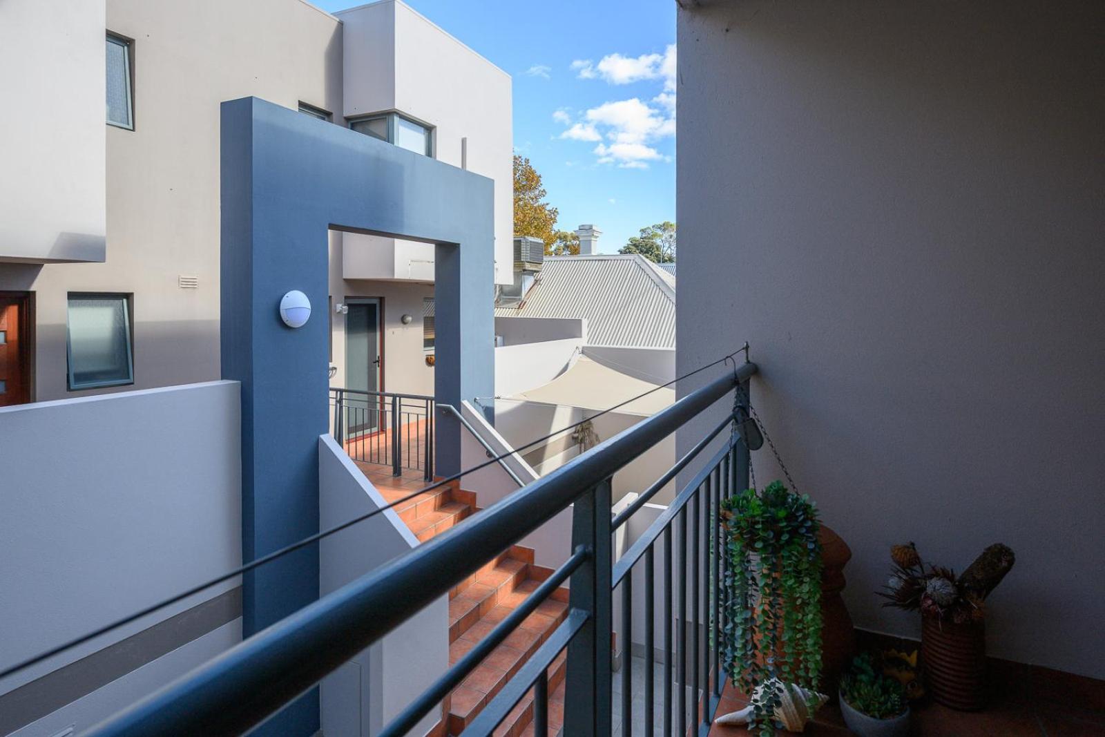 10 Tranquil Charm West 2br Parking Apartment Perth