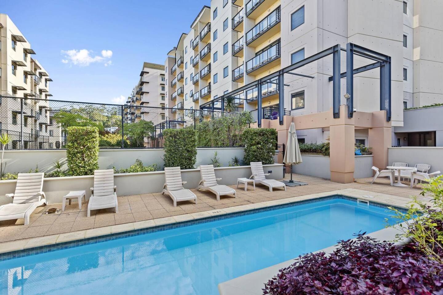 Marvellous Mounts Bay 2Br Apt