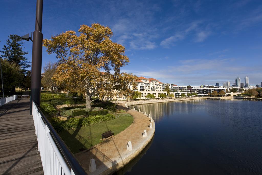 East Aparthotel