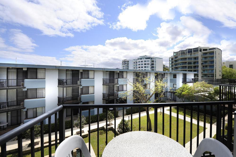 Lodestar Waterside 4* Perth