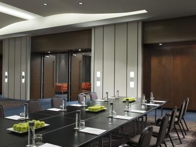 Crown Promenade 4*