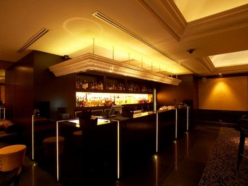 Crown Promenade Hotel 4*