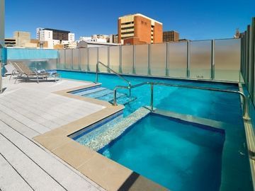 Medina Executive Barrack Plaza Hotel 4*