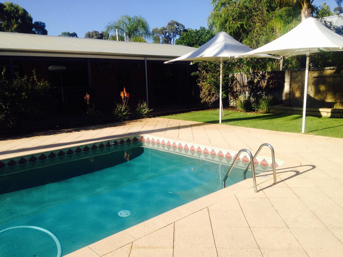 Rose & Crown Hotel Perth