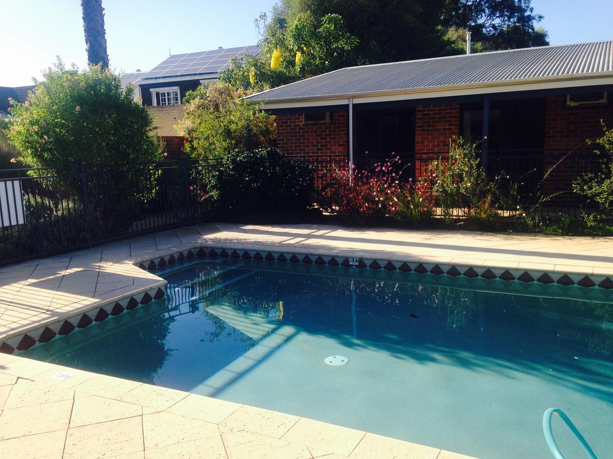 Rose & Crown Hotel Perth