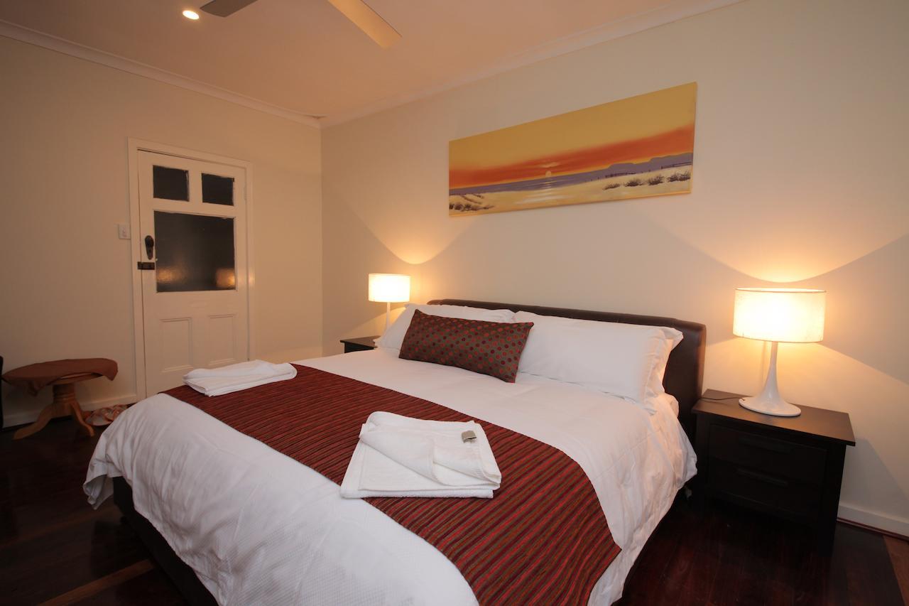 Bed & Breakfast Rothwood Homestays 4*