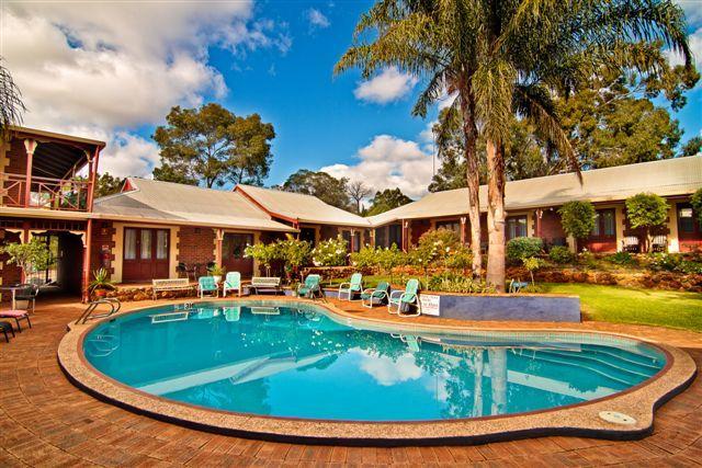 Heritage Country 3* Perth