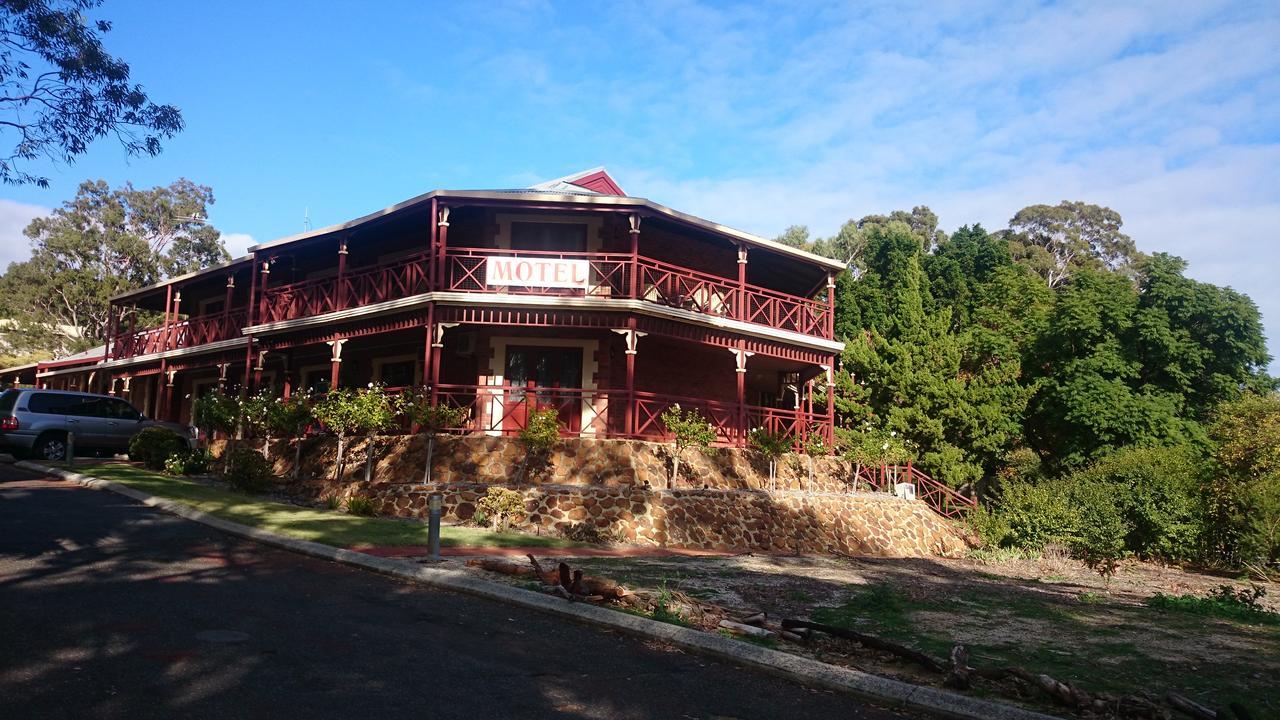 Heritage Country 3* Perth