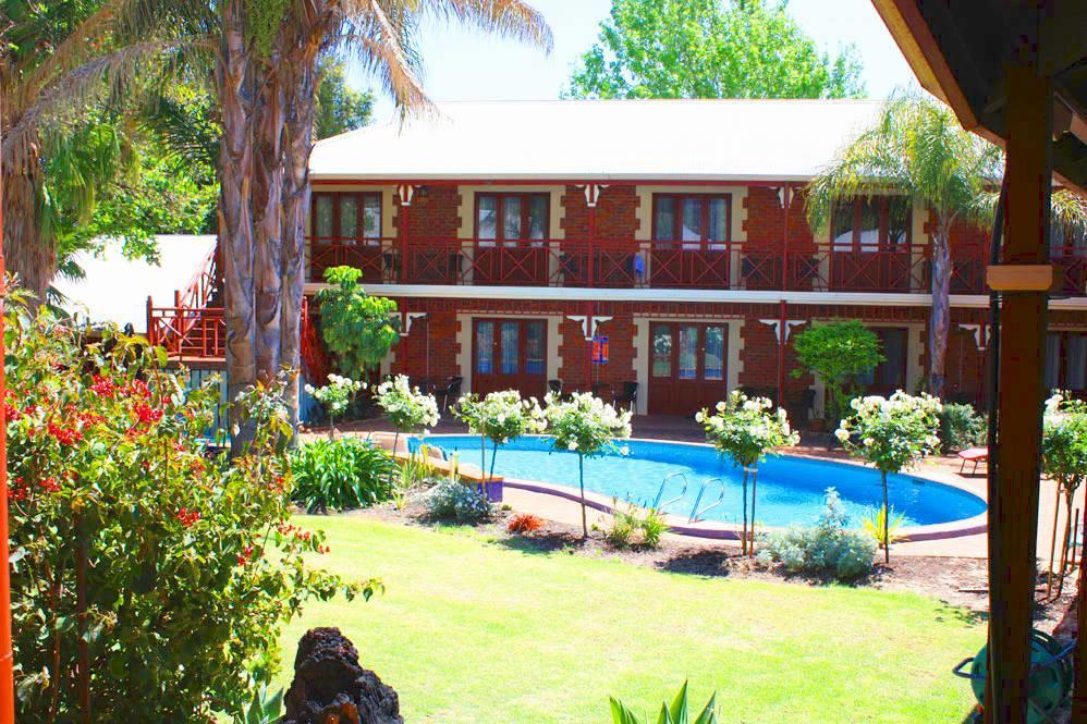 Heritage Country 3* Perth