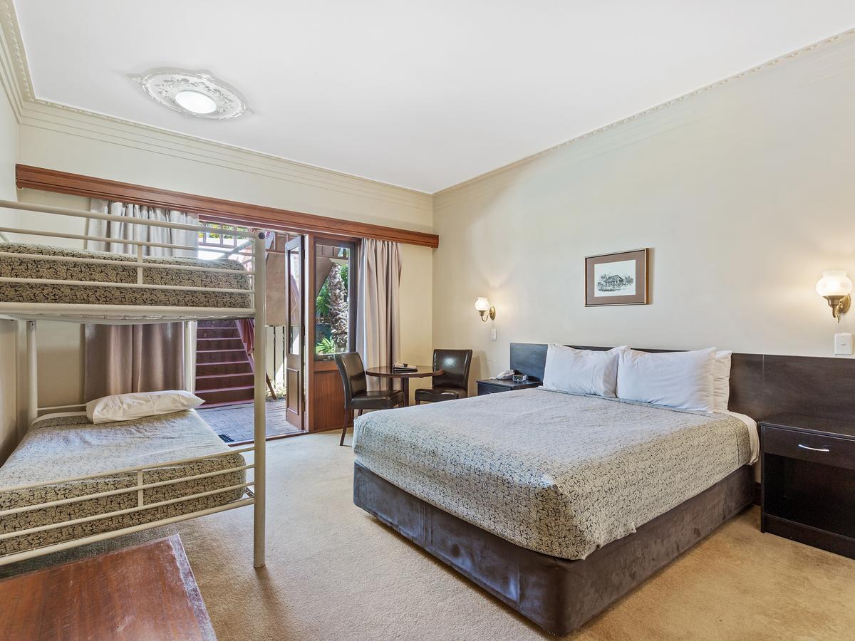 Motel Heritage Country 3*