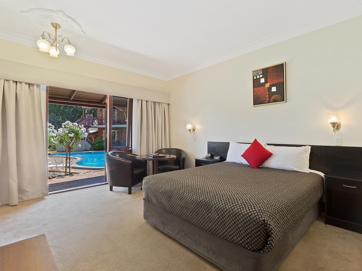Heritage Country 3* Perth