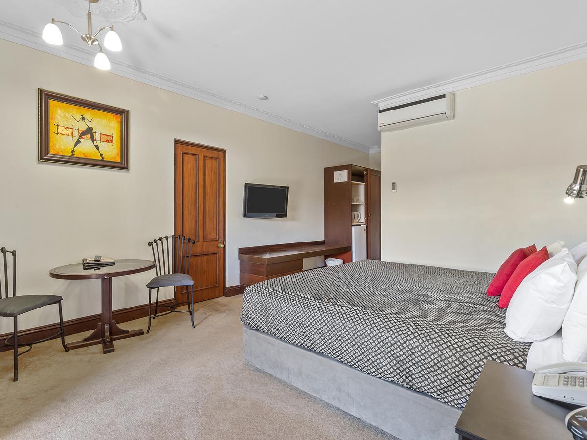 Heritage Country 3* Perth