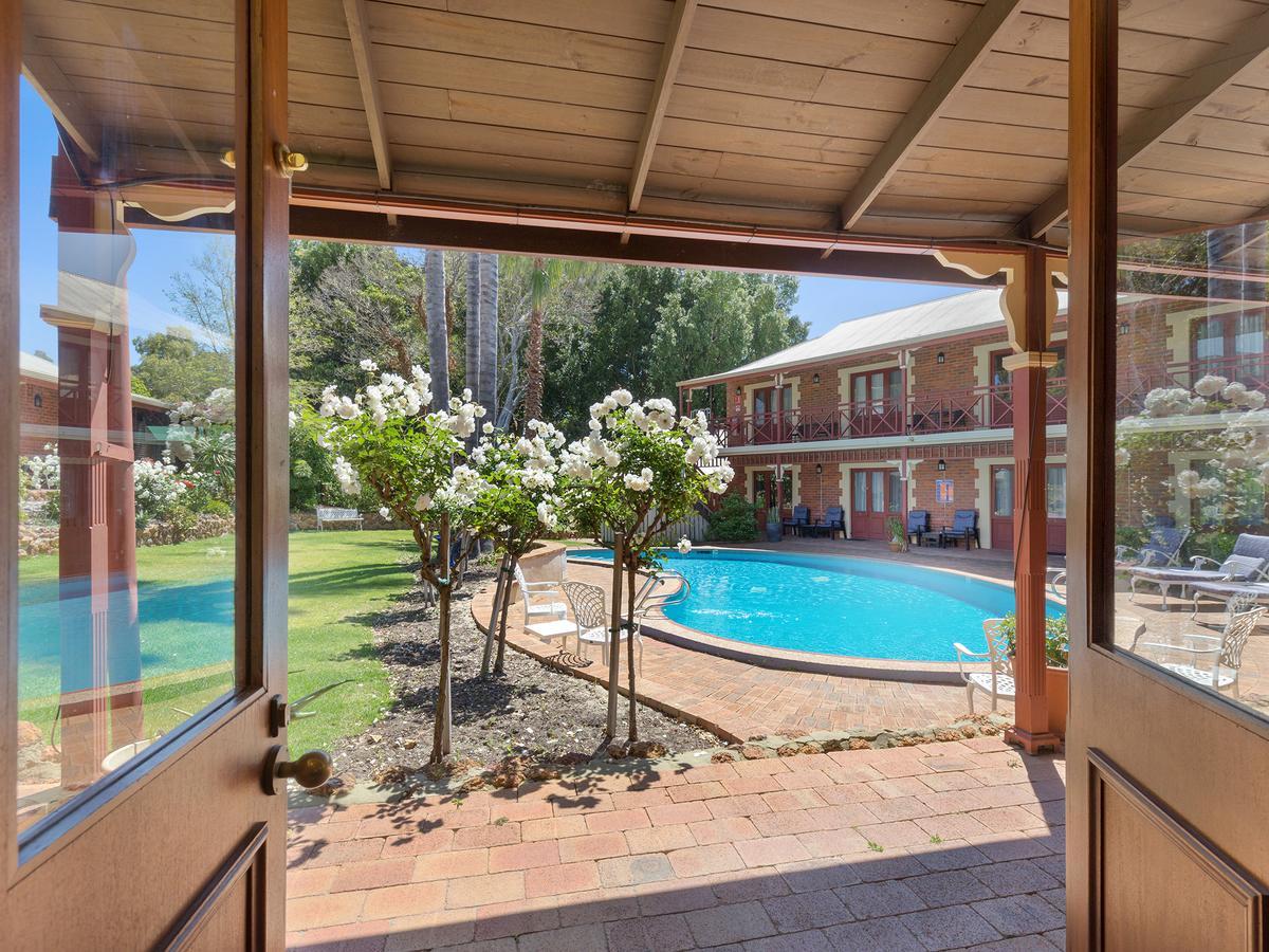 Motel Heritage Country 3*