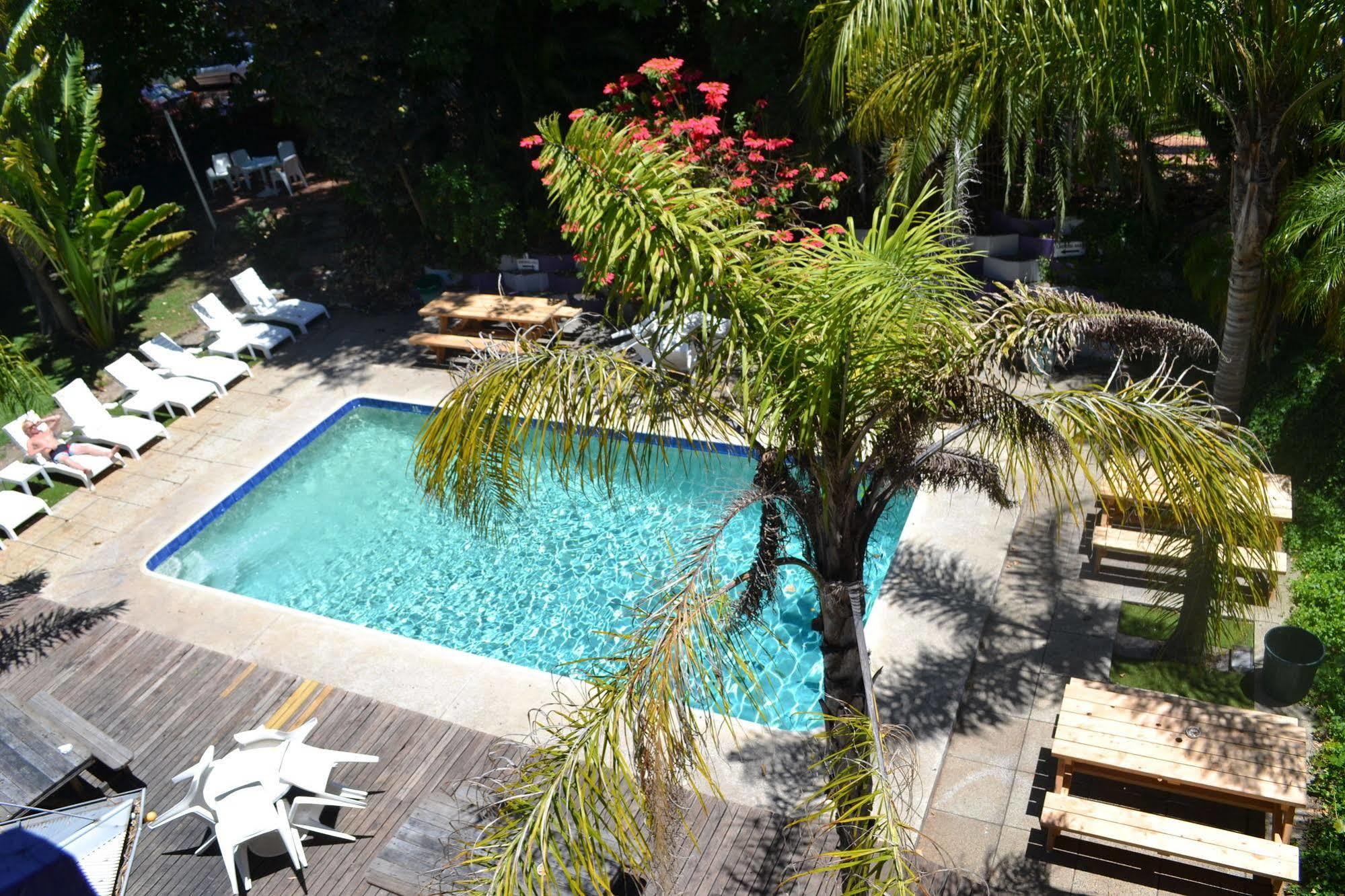 Albergue Billabong Backpackers *