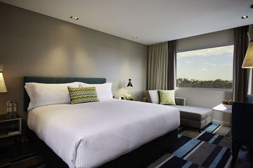 Crown Promenade Hotel