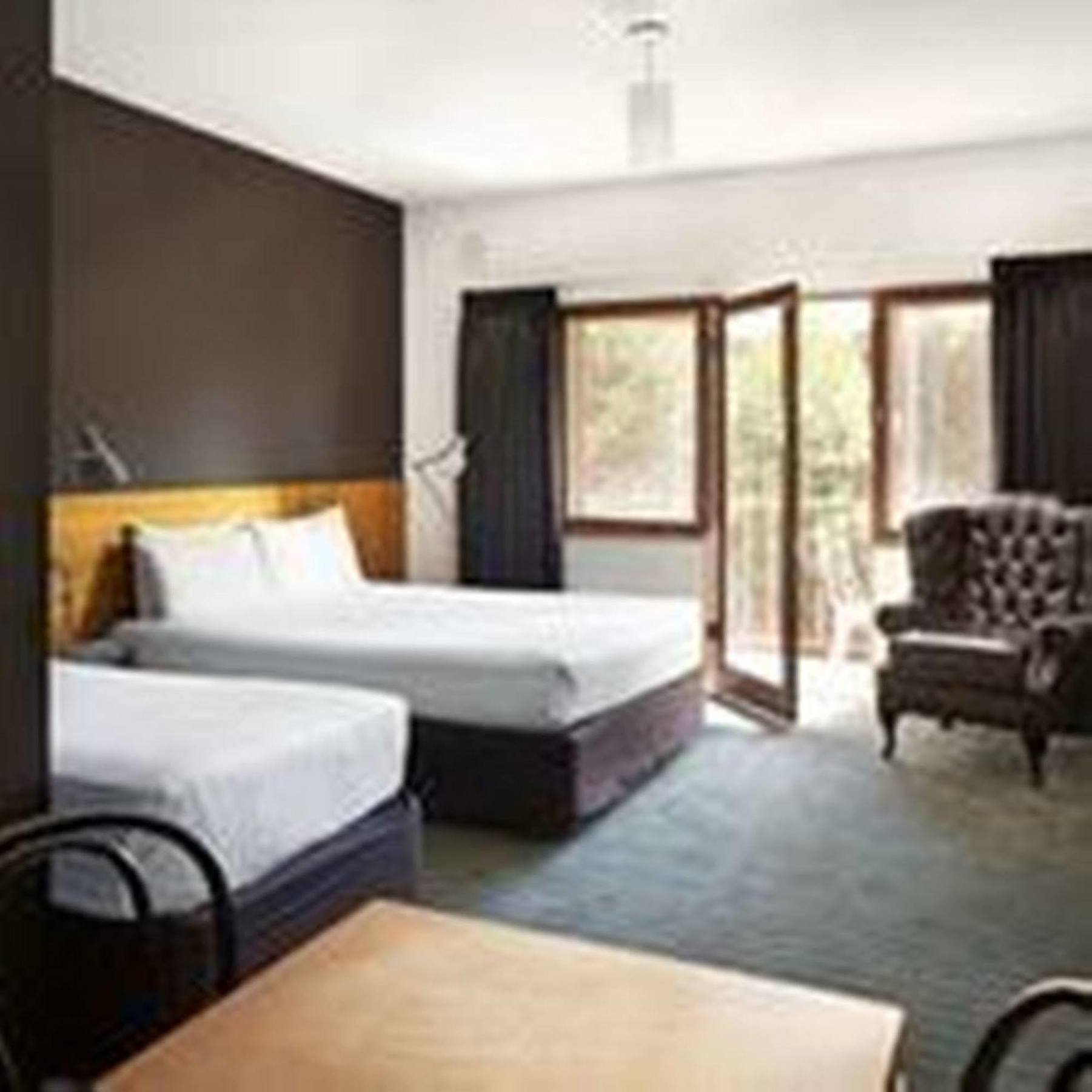 Riverview On Mount Street Aparthotel 4*