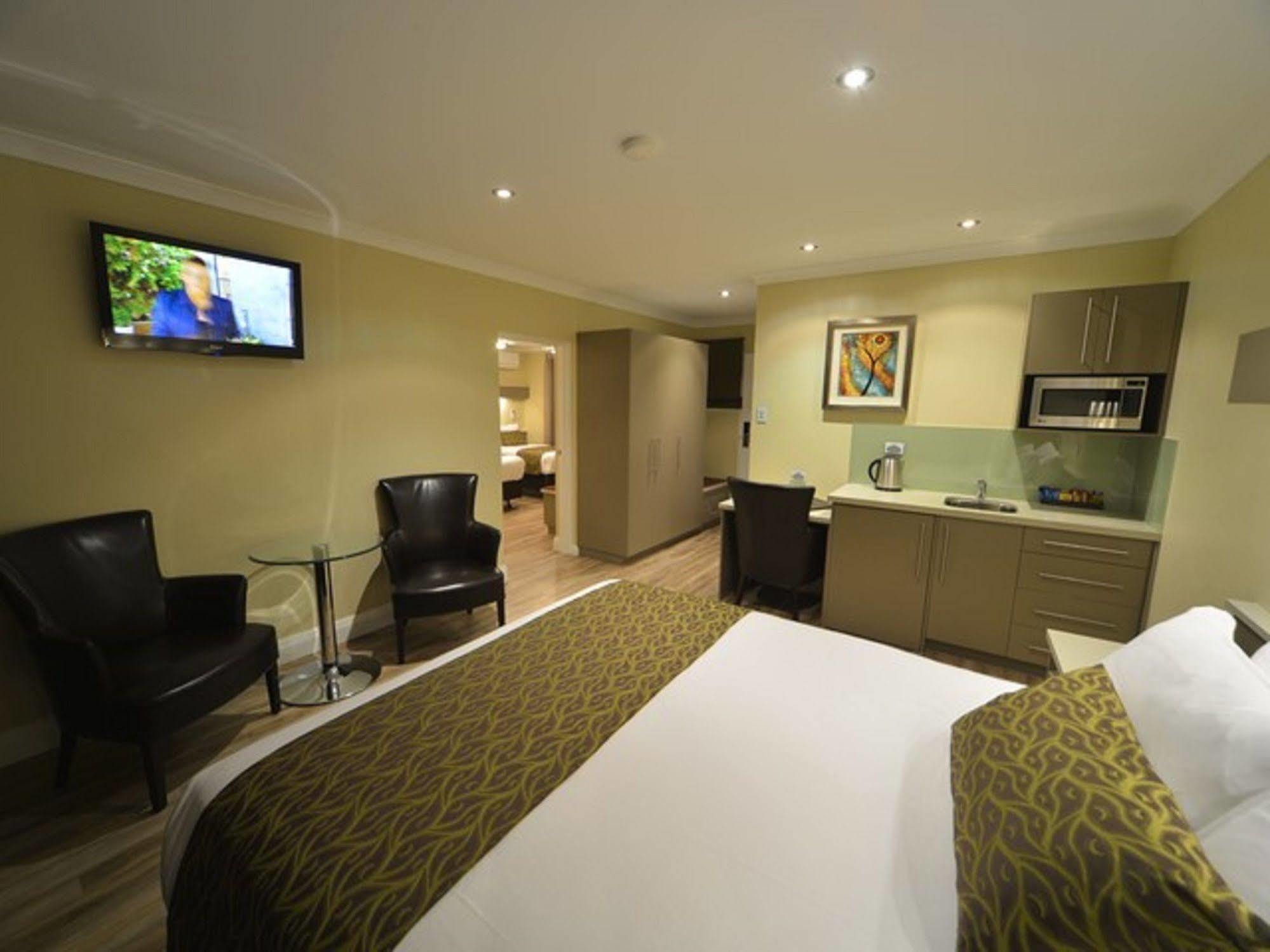 Bentley Motel 4*