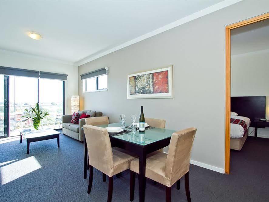 Quest On Rheola Aparthotel Perth