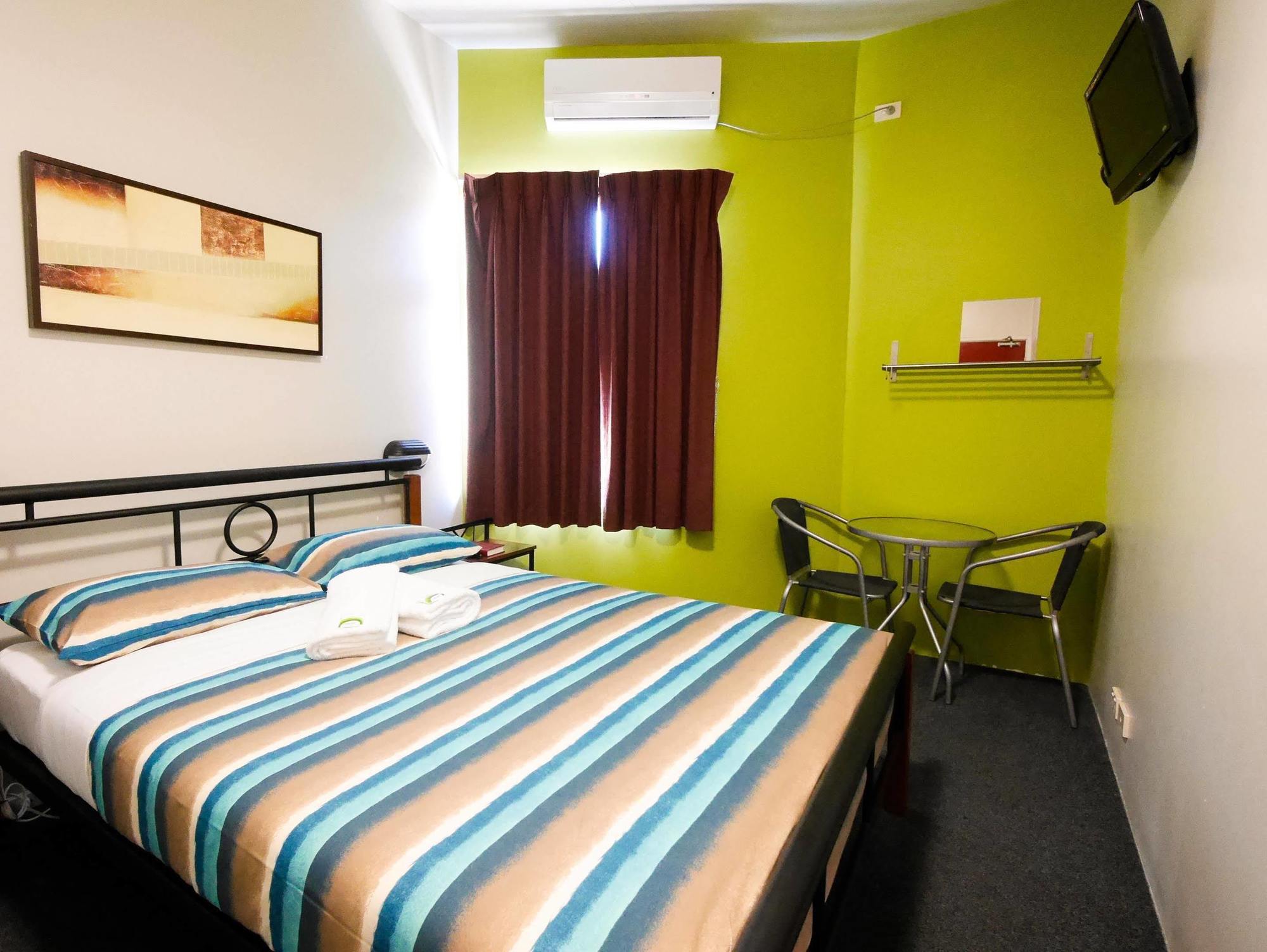 Hostel Yha