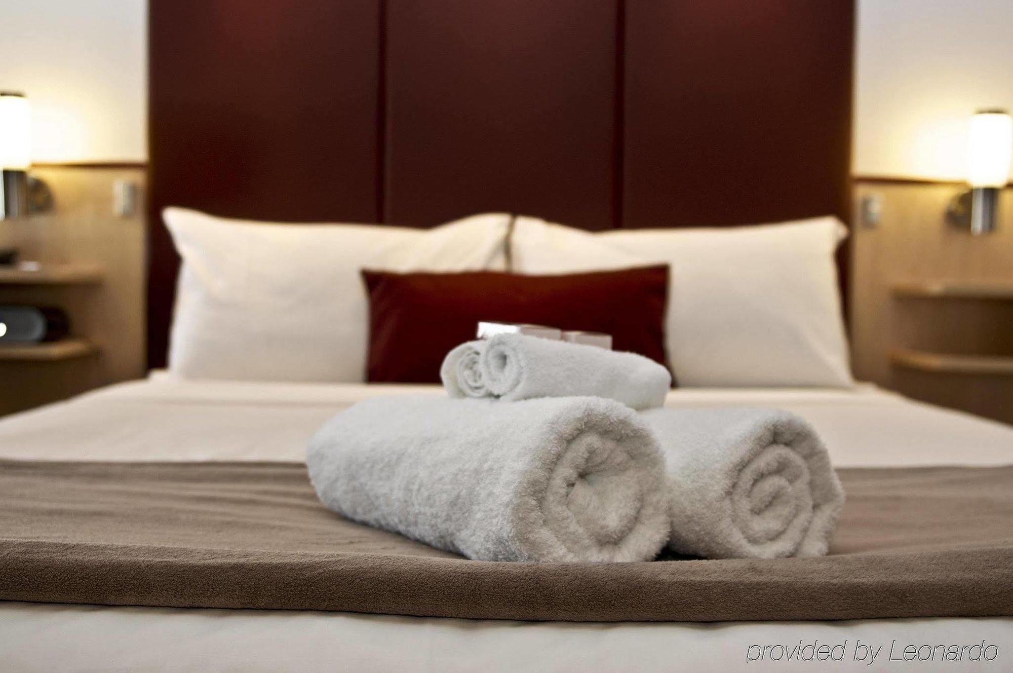 Metro Hotel 4*