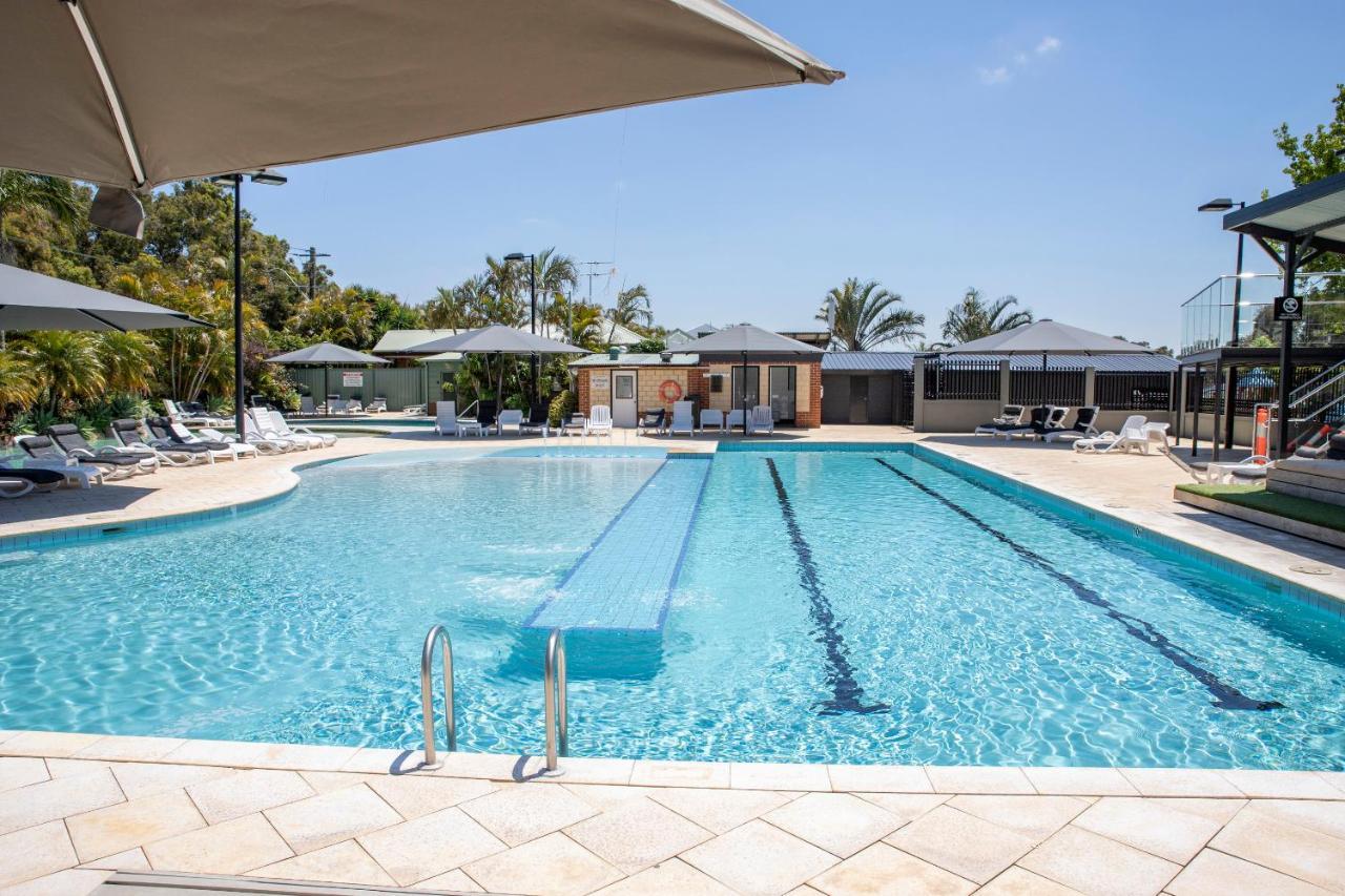 Resort Karrinyup Waters