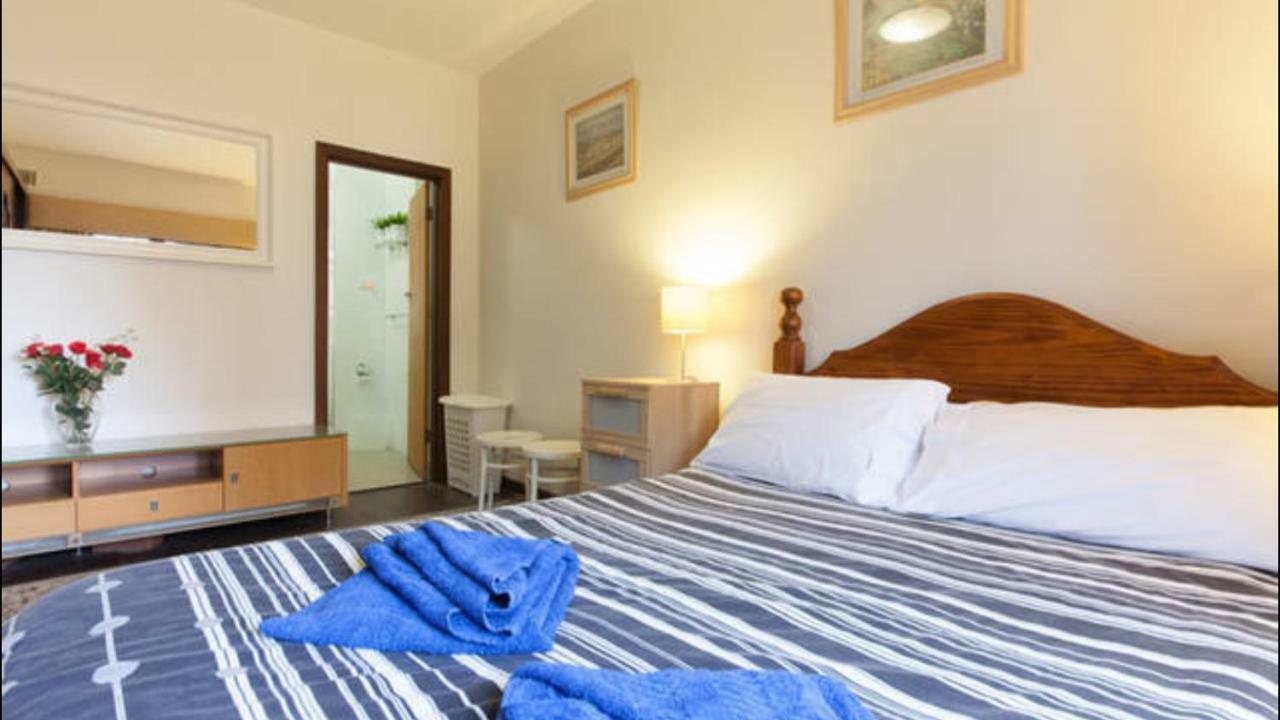Broadway Apartemen Perth