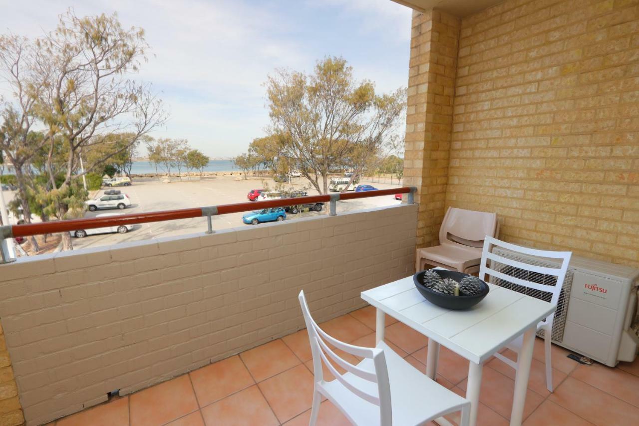 Hillarys Marina Apartment *
