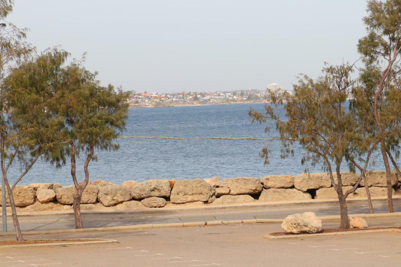 Hillarys Marina Apartment *