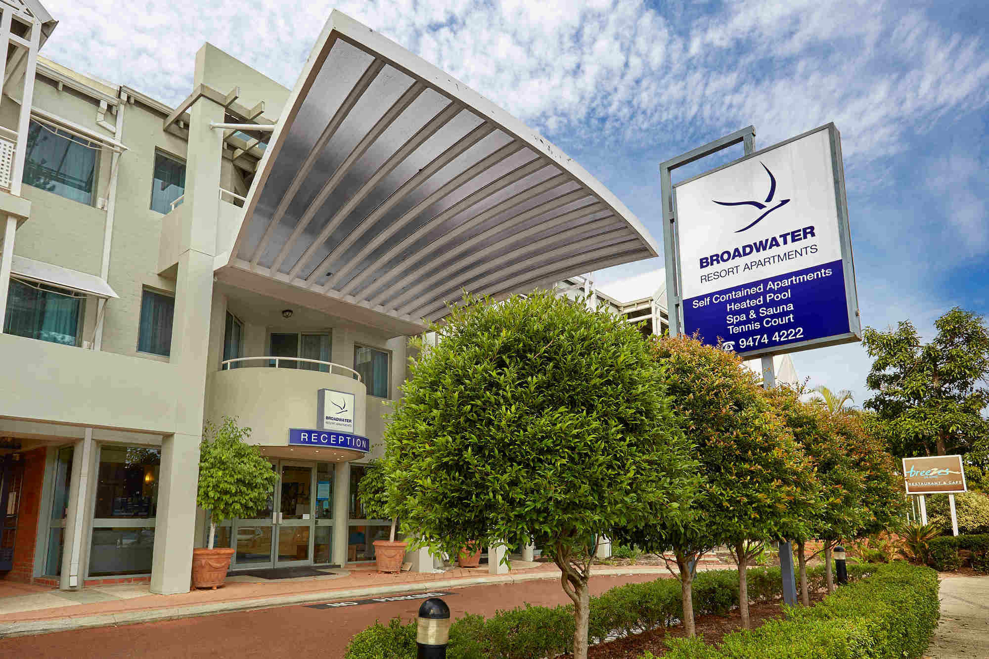 Aparthotel Broadwater 4*