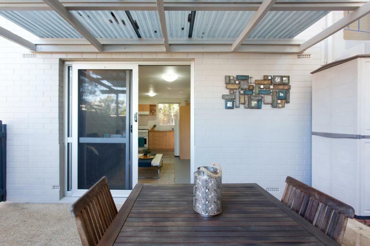 Hensman 5 - 1brm Unit With Courtyard & Parking Perth