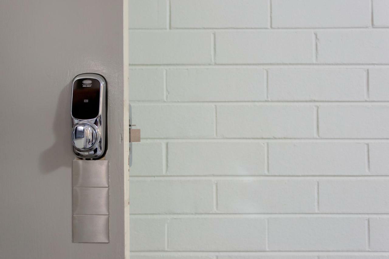 Apartment Hensman 5 - 1brm Unit With Courtyard & Parking *