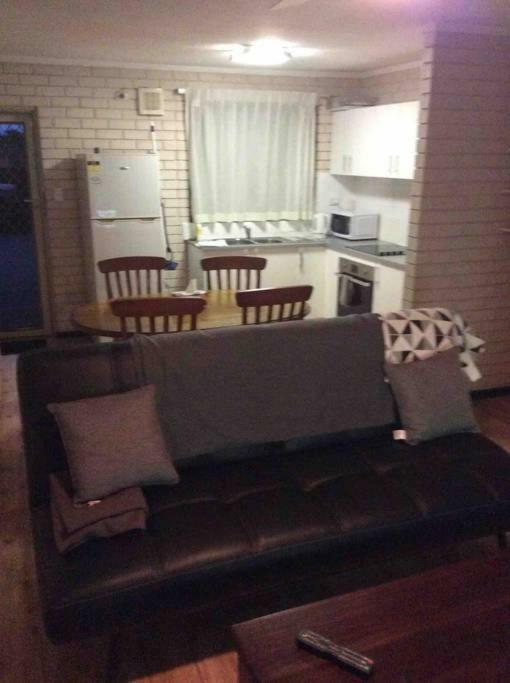 Pangsapuri Affordable Close To City And Beaches *