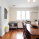Cosy Cottage -3 Bedrooms Victoria Park