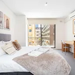 404 Big Beautiful One Bed & Balcony