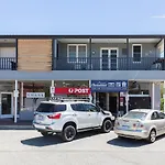 Urbanstyle Claremont Apartment - Executive Escapes