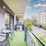 4 So Much More Family Apt 2Br Parking