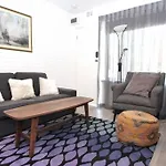 Location Lifestyle Convenience! Wifi Netflix Wine
