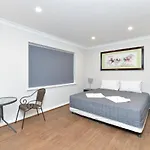 Platinum Motel