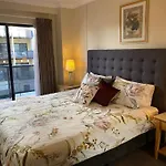 Riverside City View Parking Netflix Wifi Wine Free