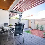 2 South Perth Family Gem For 6Parking