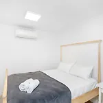 65 Hillside 2Br Apt Cbdkingspark Parking