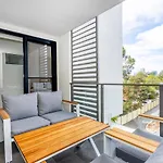 Skypark On Vincent - Executive Escapes
