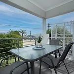 3 Fresh Sparkling Apt 2Br 2Ba Cloverdale