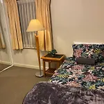 City River Views Free Parking Wifi Netflix Wine